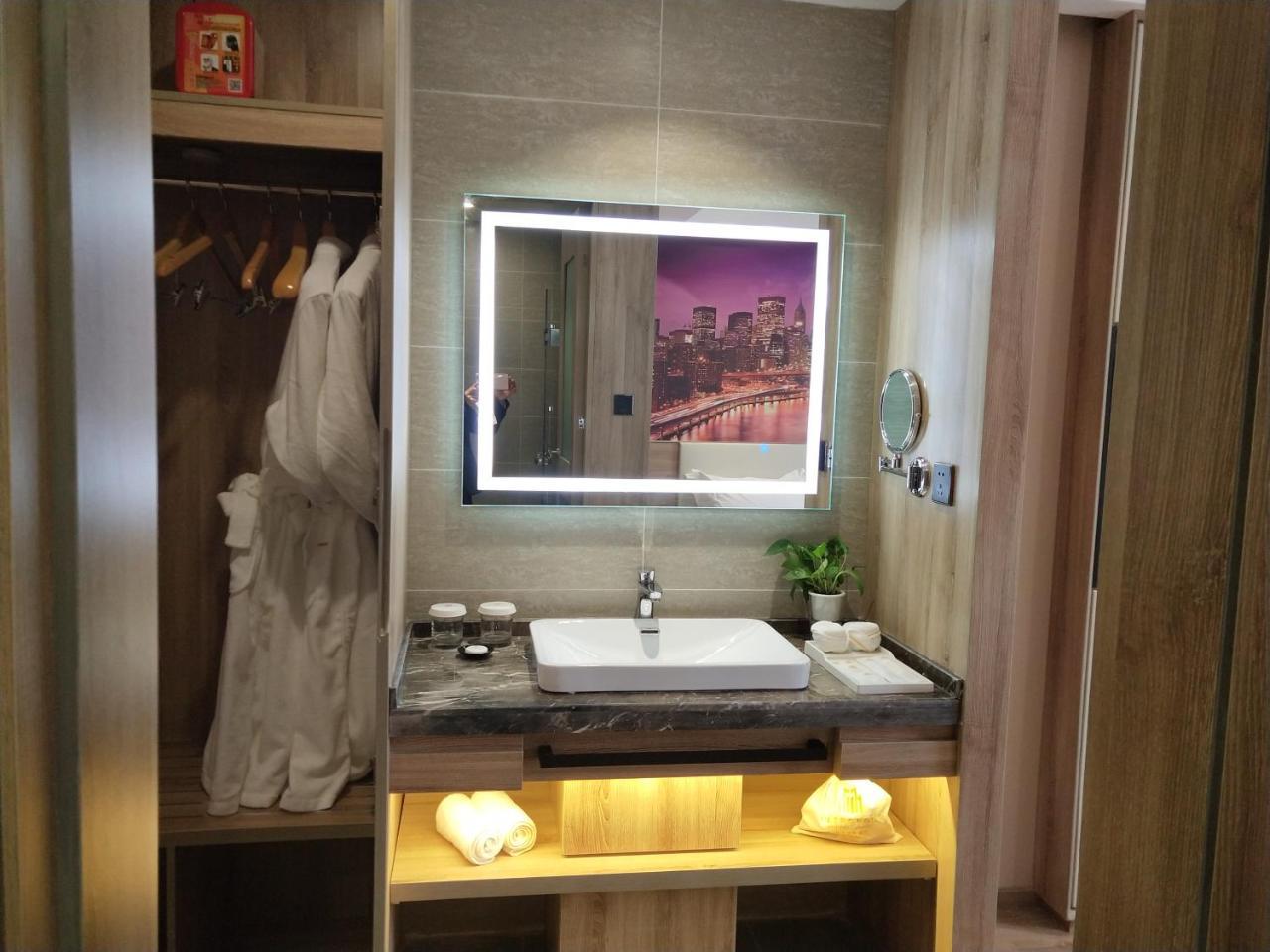 Jinjiang Metropolo Hotel Nanjing Jiangjun Dadao Hehai University Branch Luaran gambar